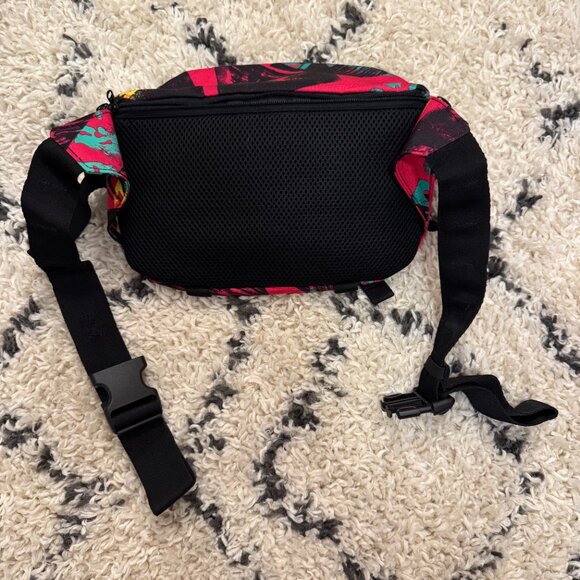 Adidas Adventure Waistbag Fanny Pack Multicolor - No Longer Available - Picture 6 of 6